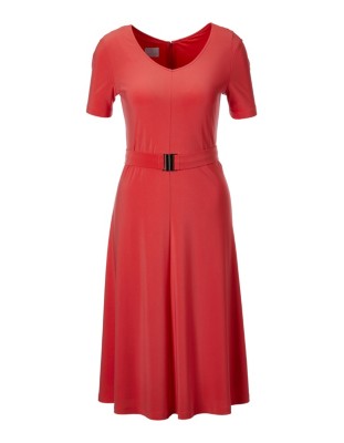 Sommerkleid mit kurzen Ärmeln